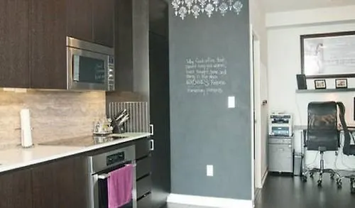 Nge Stays - Downtown Suite Lake View Toronto
