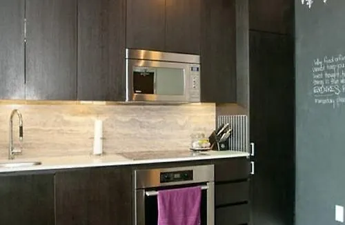 Nge Stays - Downtown Suite Lake View Toronto Hotel
